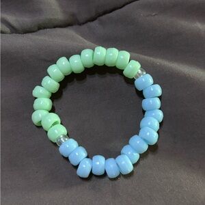 Blue and green pearl bracelet
